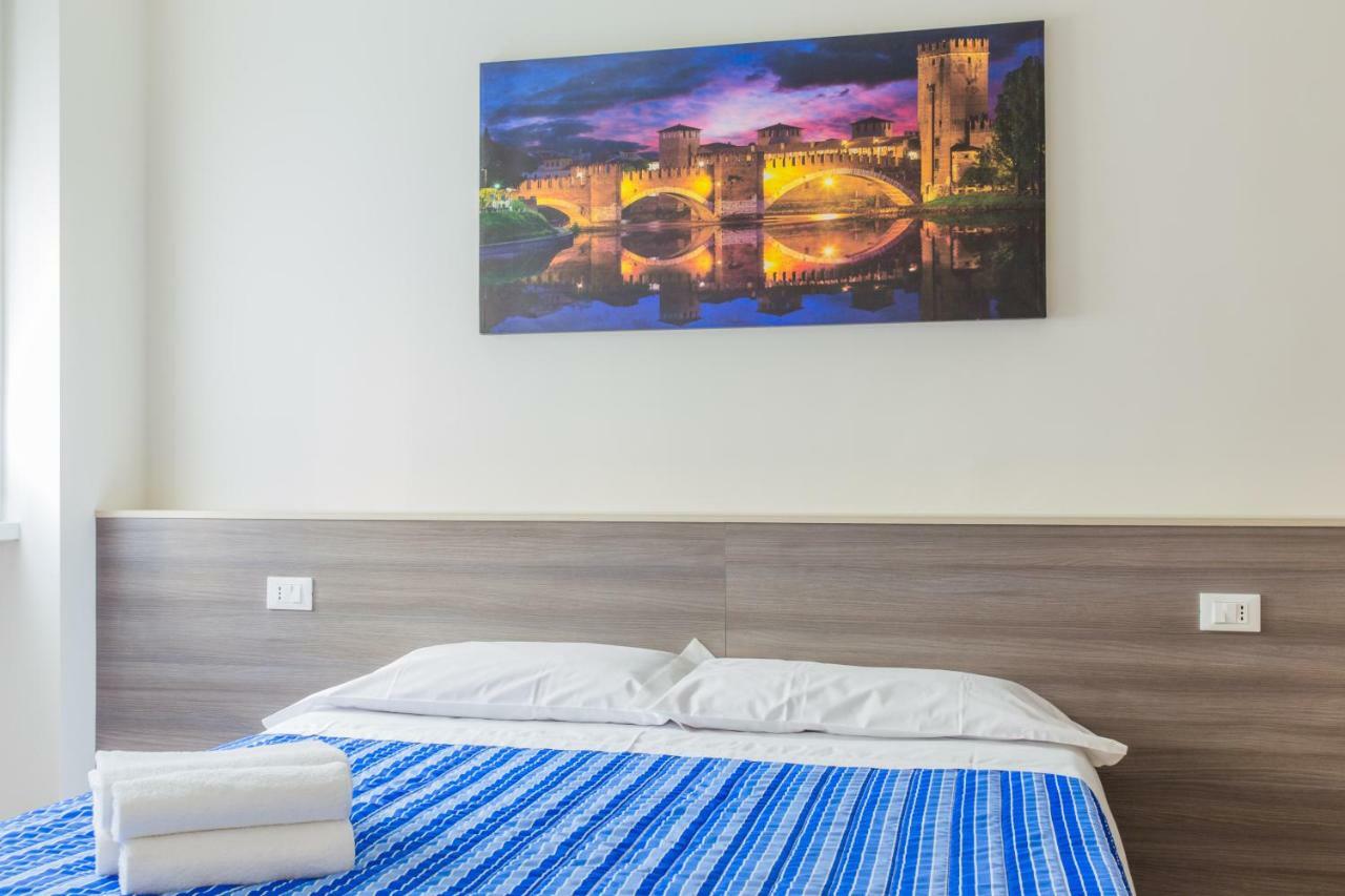 Family Apartment London Βερόνα Εξωτερικό φωτογραφία