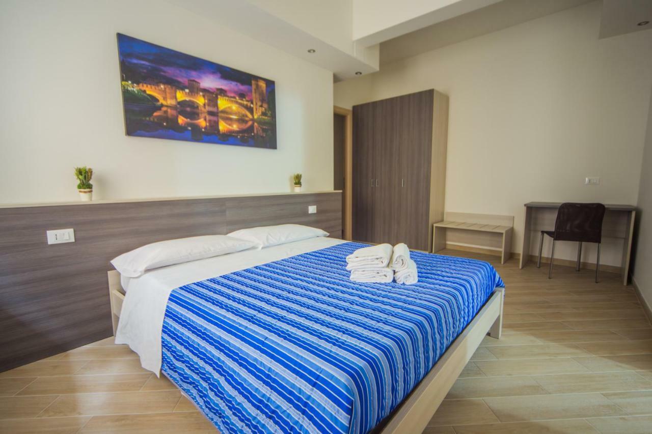 Family Apartment London Βερόνα Εξωτερικό φωτογραφία