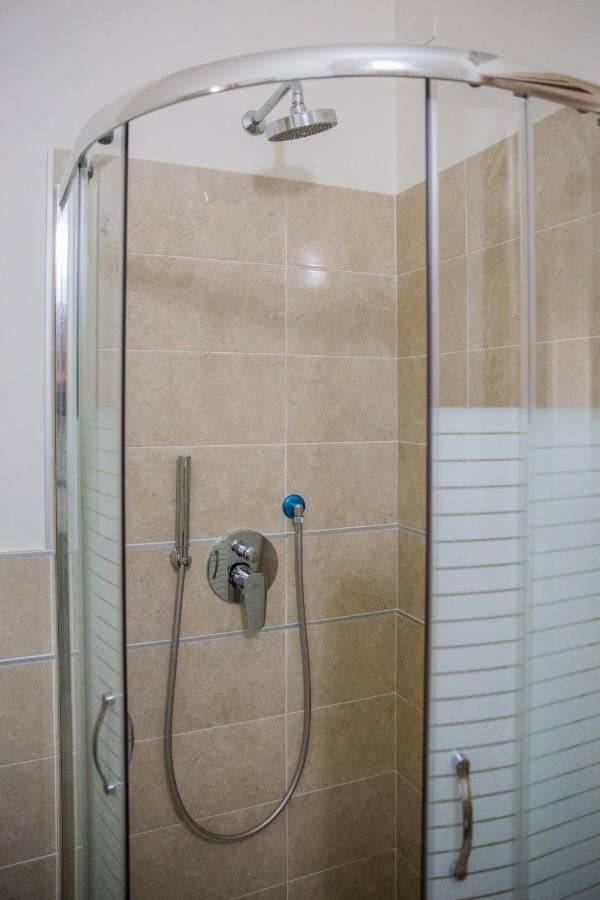 Family Apartment London Βερόνα Εξωτερικό φωτογραφία